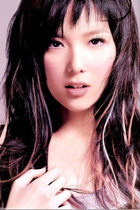 香港美女歌手卫兰靓丽写真图片